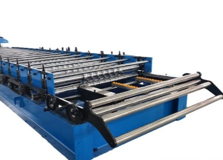Yüksek Mukavemetli Ppal Kiremit Rulo Şekillendirme Makinesi Çok Renkli Metal Yapımı
