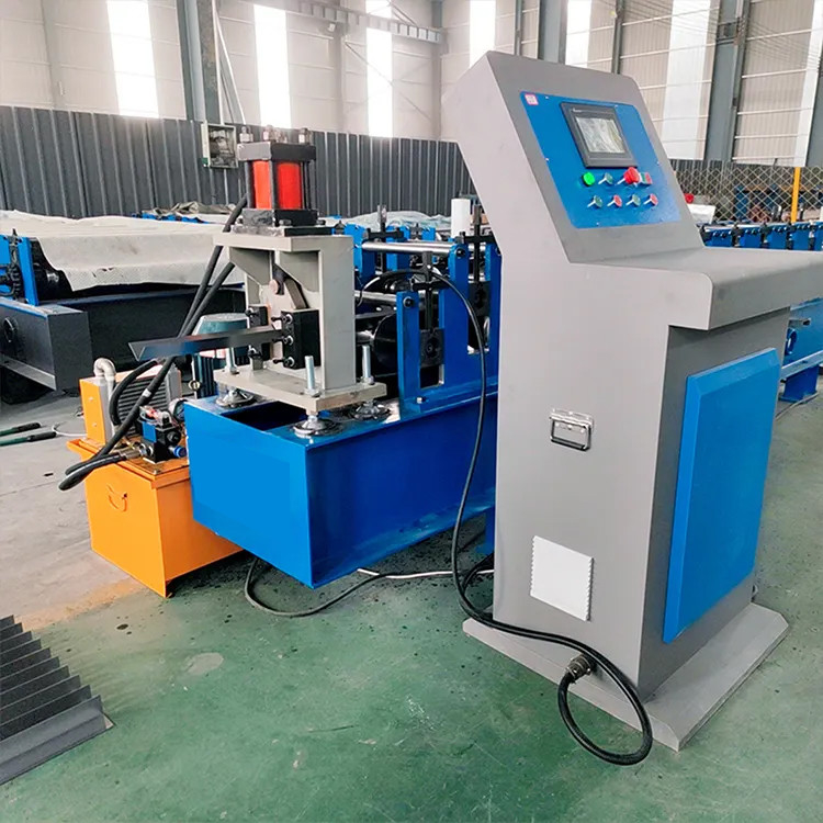 Otomatik Metal Şerit 50 * 50 L Açılı Çelik Soğuk Rulo Şekillendirme Makinesi Özelleştirilmiş