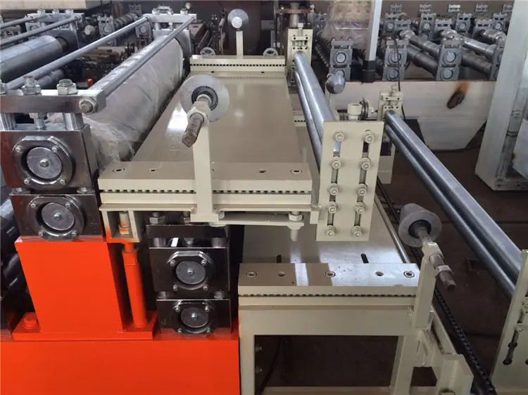 Metal Çatı Sayfası Üretimi İçin Çatı Kaplama Levhası Çift Katmanlı Rulo Şekillendirme Makinesi
