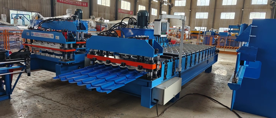 Ön Boyalı Çelik Rulo için Plc Kontrol 8-15m / Min Çatı Rulo Şekillendirme Makinesi
