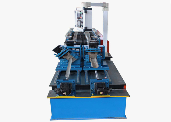 Düzenlenebilir Kesme Uzunluğu Çeşitli Malzemeler için Stud Ve Track Roll Forming Machine