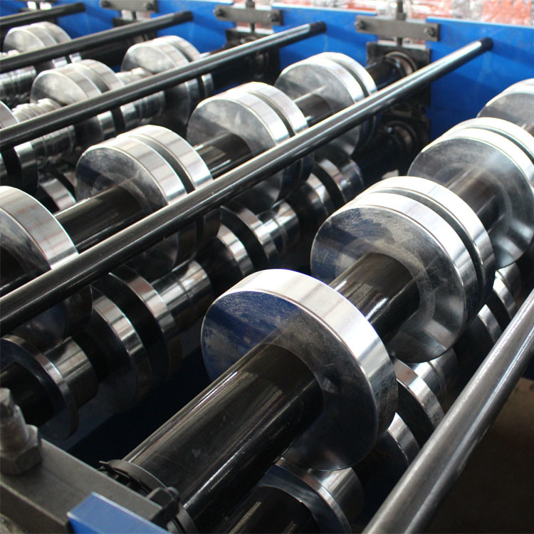 4t Metal Deck Roll Forming Machine Voltaj 380v 50hz 3 fazlı 50mm Çap çapı