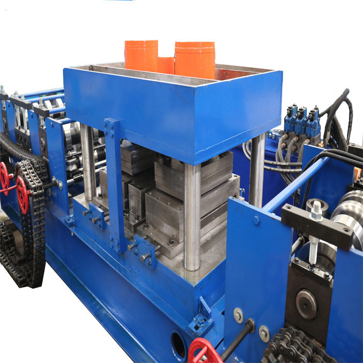 GI Highway Guardrail Roll Forming Machine, kesme bıçağı malzemesi Cr12Mov ve rulo çapı 80mm ile