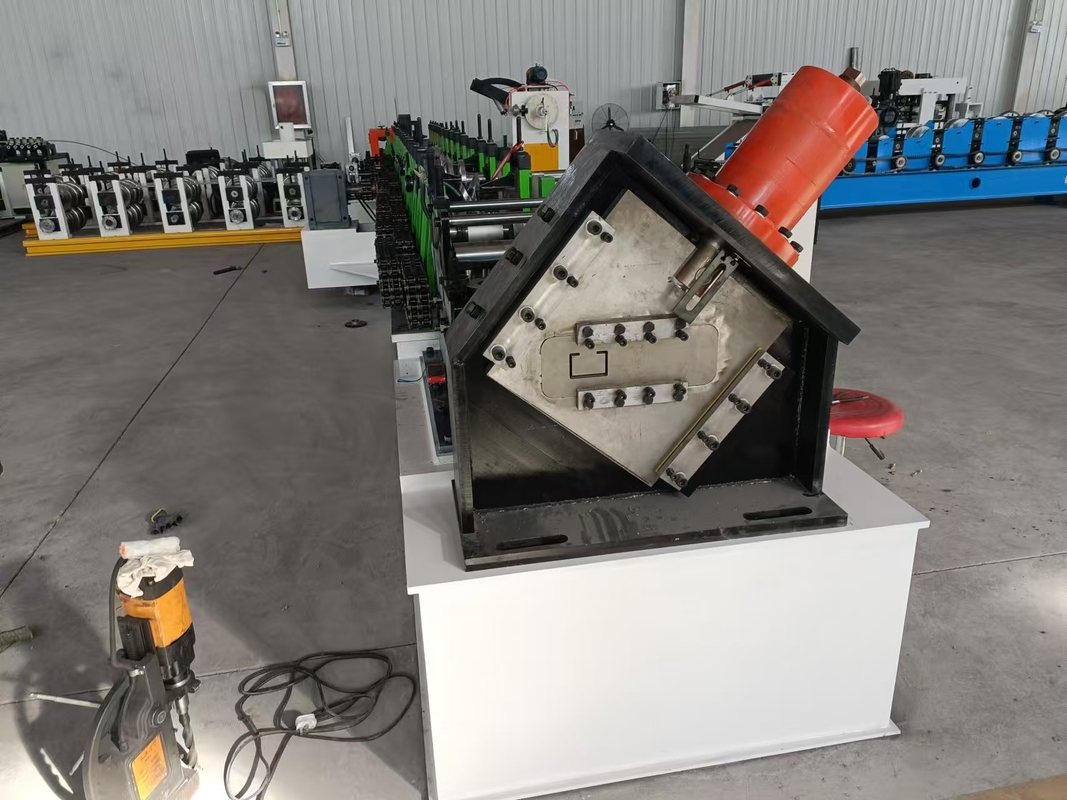 Boyut Düzenleme 80-300mm C Purlin Roll Forming Machine Tamamen Otomatik