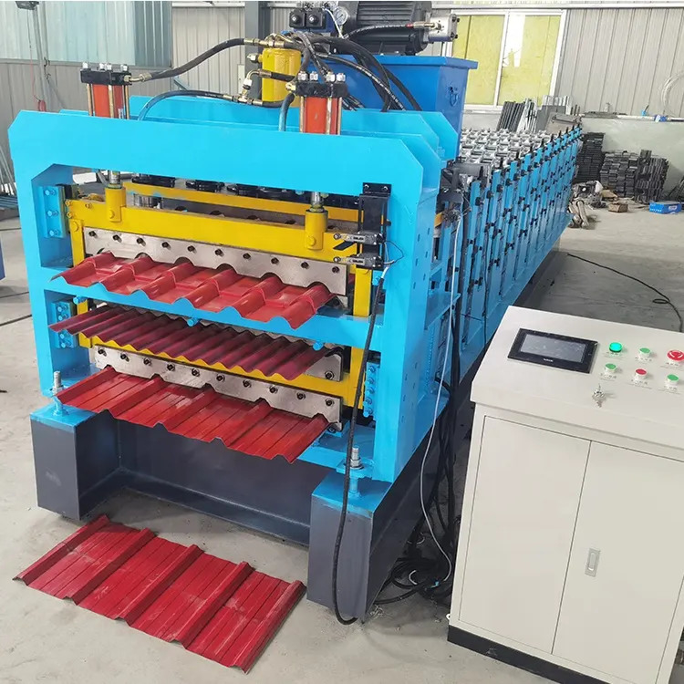 Üç katmanlı trapezli çelik çatı rulo şekillendirme makinesi metal demir çatı levhası yapımı