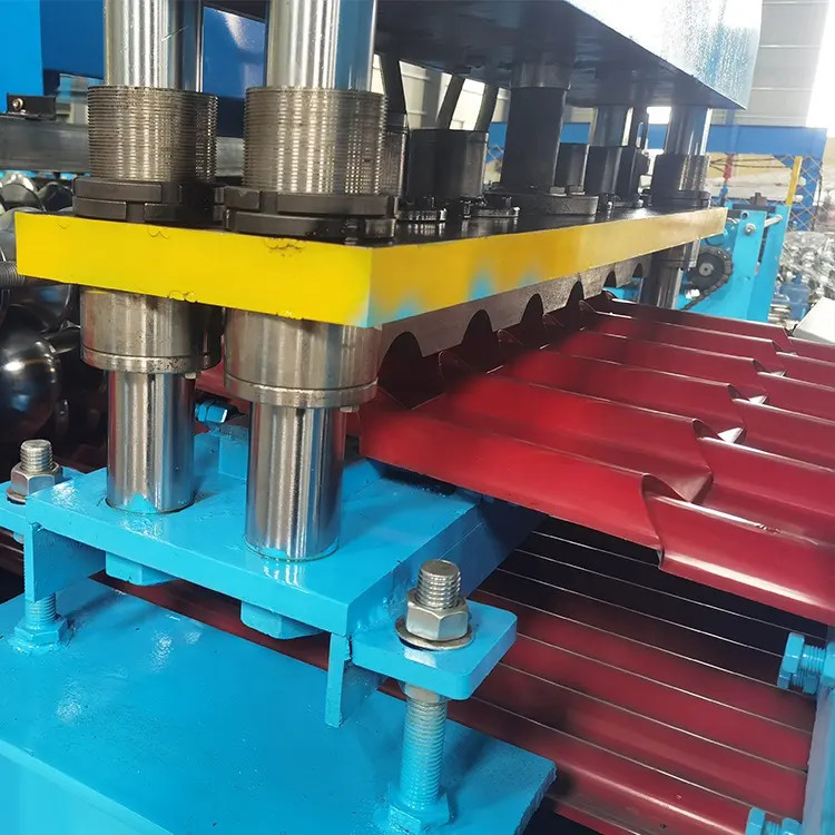Özel bina malzemesi makineleri 5.5kw kesme gücü ve hidrolik kesme ile çatı paneli rulo şekillendirme makinesi