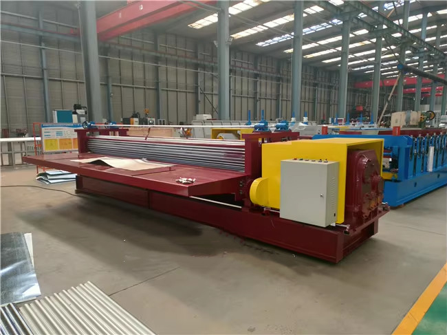 Yüksek Hızlı Fıçı Davul Dökme Çatı Duvar Yapısı Panel Makinesi 0.12-0.3 İnce Panel Formasyon için