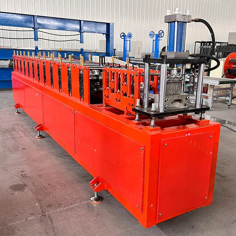 Metal Rulo Çapraz Kapı Yapım Makinesi / Rulo Çapraz Kapı Çerçeve Çelik Çapraz