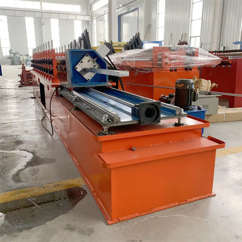 PLC Kontrol Sistemi Çelik İşleme Parçaları Galvanizli U Çizgi Çelik U Kanal Yapısal Çelik C Z U Kanal Profili Purlin Roll Forming Machine