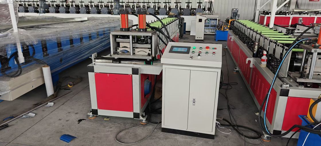 2025 Yeni Tasarım Metal Piket Çit Rulo Formasyon Makinesi Çit Çizgisi Amerika Tarzı