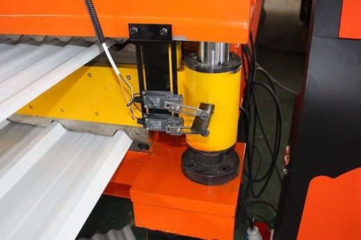 Metal Çelik Çatı İçin Plc Kontrol 0.3mm Çift Katmanlı Rulo Şekillendirme Makinesi