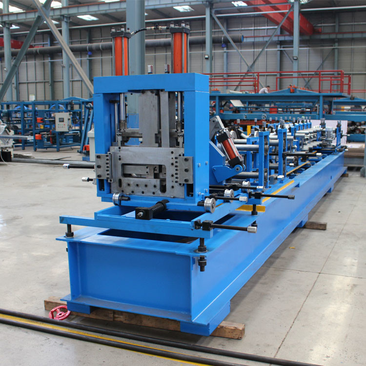 Çelik Çerçeve C Z Purlin Yapma Makineleri 1.5-3.0mm Kalınlığında 10-22m/min Kalıplama Hızında