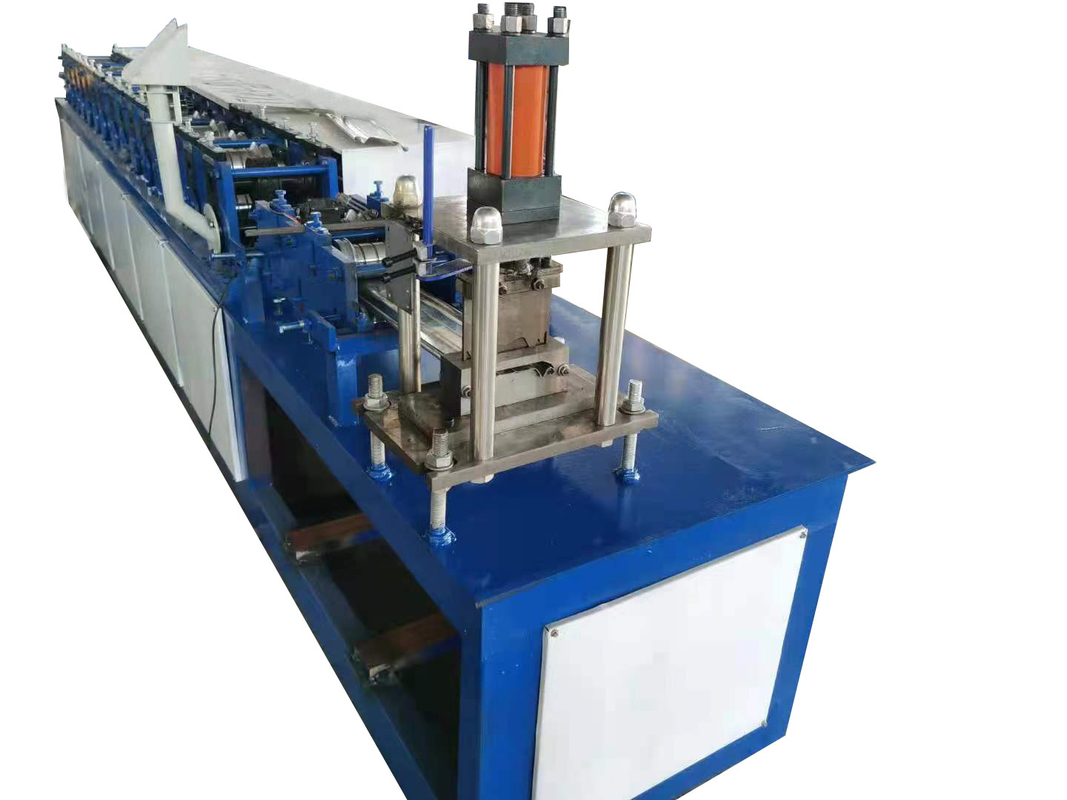 Metal Dekorasyon Panjur Kapı Makinesi Yüksek Hızlı 8-15m / Dak