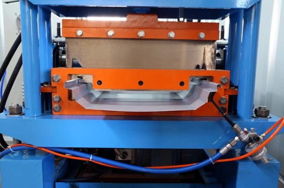 Sabit Tip 0.4mm Çatı Paneli Rulo Şekillendirme Makinesi Dikiş Lok Plc Kontrollü