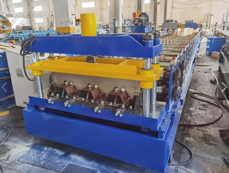 PLC Kontrol Metal Zemin Güverte Rulo Şekillendirme Makinesi Otomatik