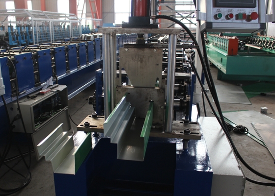 Hidrolik Kısaltma boru rulo şekillendirme makinesi 18 istasyonlu rulo istasyonları 4KW motor gücü