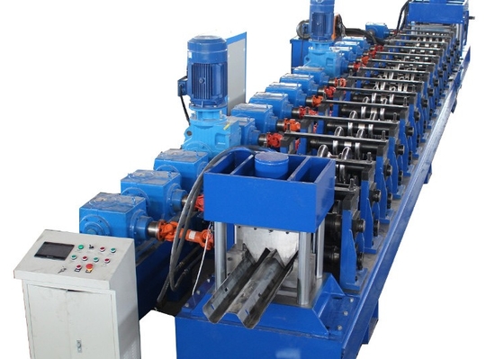 2 * 22KW ana makine gücü ile Hızlı Otoyol Koruma Çubukları Formasyon Makinesi