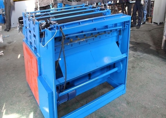Otomatik uzunluk kesme ve kesme hattı 3 yukarı düzeyen rulo ile