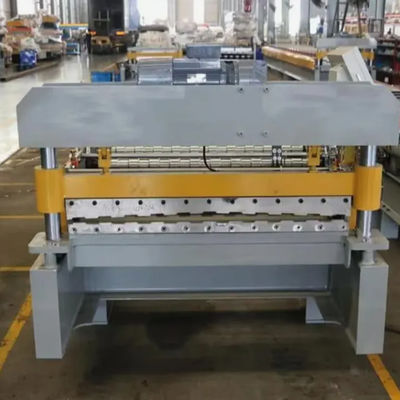 PLC Kontrollü Metal Soğuk Çatı Sacı Üretim Makinesi Çatı Kiremit Duvar Paneli Rulo Şekillendirme Makinesi