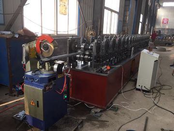 GI Çit iniş borusu Rulo Şekillendirme Makinesi 1.5mm Kalınlık Dikiş 11kw 380 V 50Hz