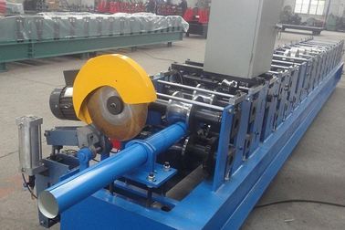 Ticari Bina iniş borusu Rulo Şekillendirme Makinesi Yüksek Kesme Hassasiyeti