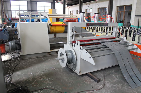 1250mm Metal Çelik Rulo Ppgi Boy Kesme ve Dilme Hattı Makinesi Yüksek Verimlilik