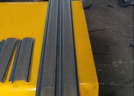 0.8mm için Delme Hollow Slat PPGL Kepenk Kapı Rulo Şekillendirme Makinesi