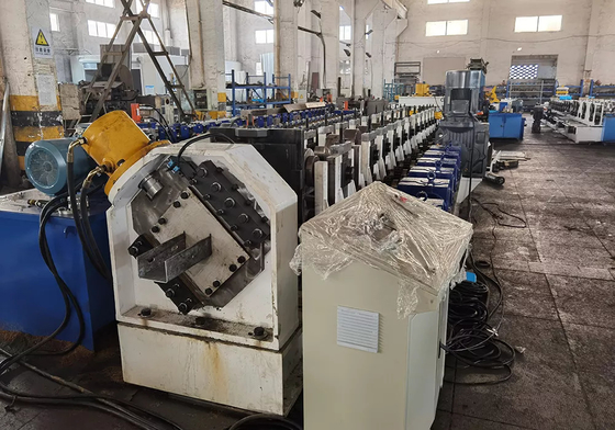 350Mpa Üretim Gücü Otoyol Koruma Çit Yapma Makine Zincir Sürücü