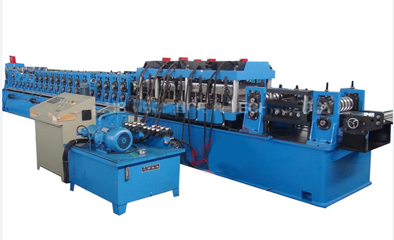 0.8mm Kalınlık Kapı Çerçevesi Rulo Şekillendirme Makinesi 380V Yapımı
