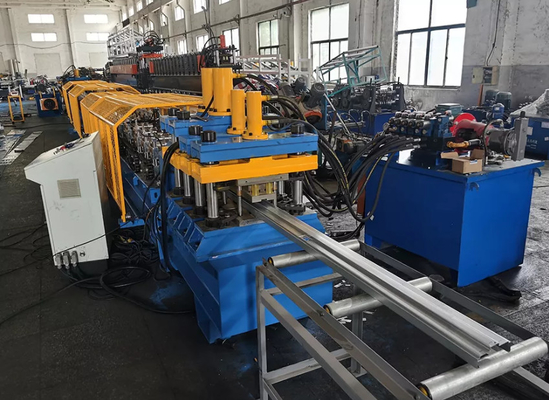 Hidrolik Kesme Chaindrive Çelik Kapı Üretim Hattı