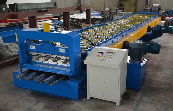 Galvanizli Çelik 15m / Min Zemin Güverte Şekillendirme Makinesi 28 Sıra Yüksek Hızlı