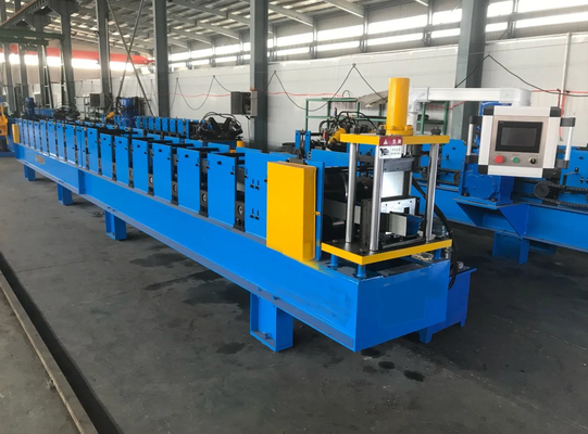 Özelleştirilmiş 0.8mm Aşağı Boru Rulo Şekillendirme Makinesi Yağmur Suyu Oluğu Yapımı
